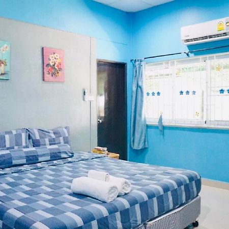 Pasak Holiday Six 2930 Phuket Exterior photo
